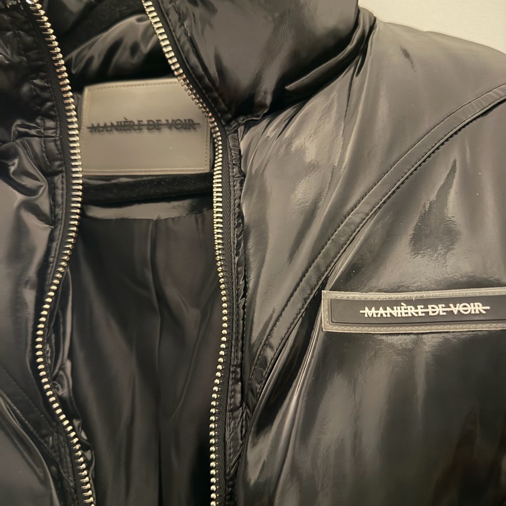 Cropped Black Puffer Jacket - Picture 2 of 3